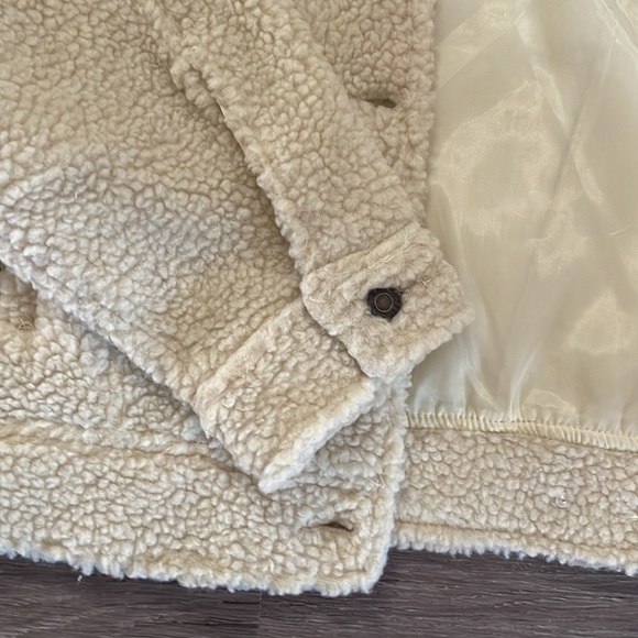 NC State NCSU Wolfpack Sherpa Jacket Pressbox - Picture 6 of 11